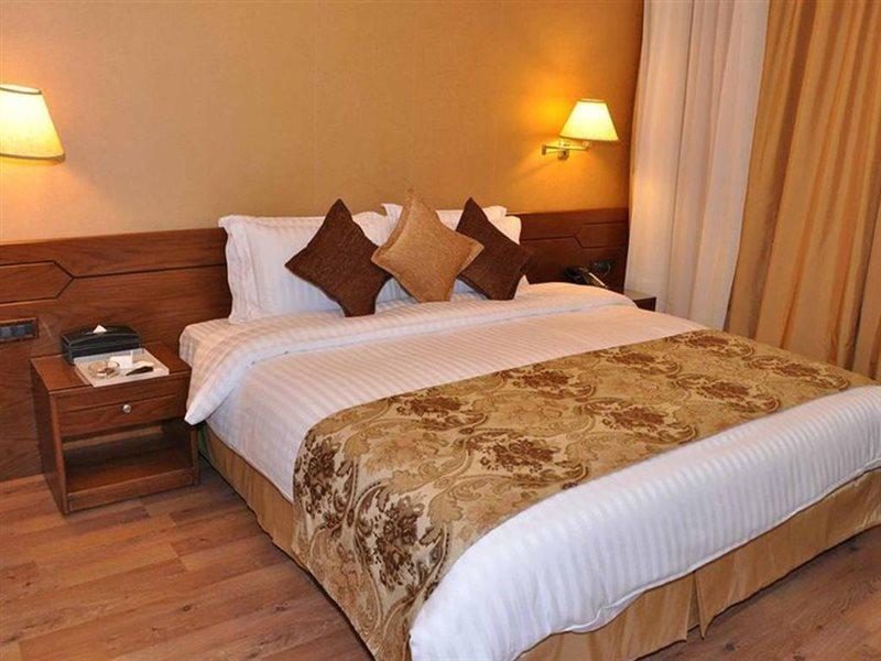 Orient Prince Hotel Бейрут Экстерьер фото