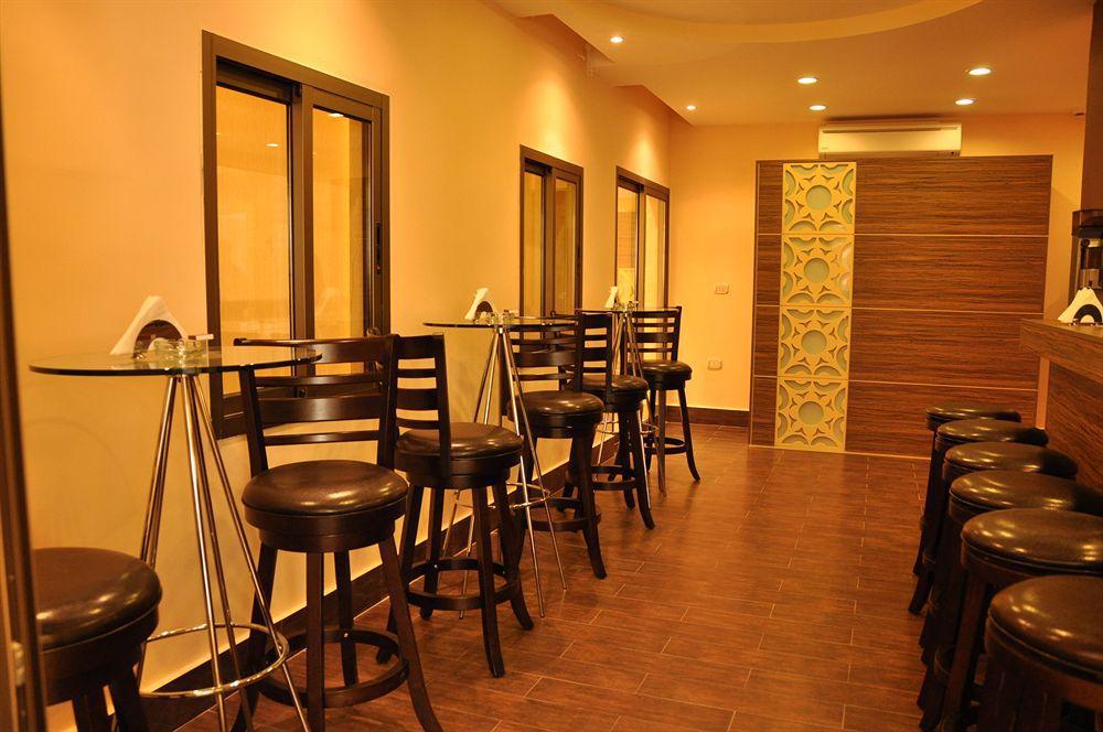 Orient Prince Hotel Бейрут Ресторан фото