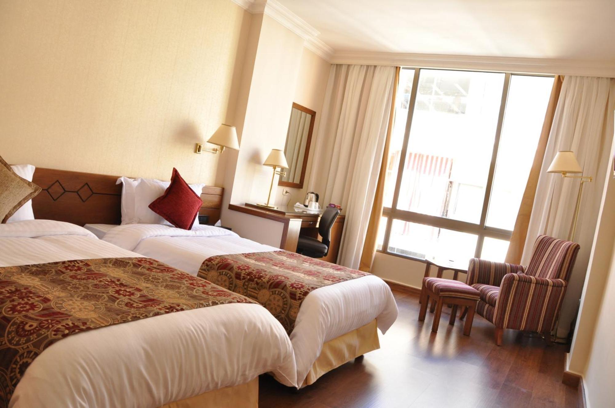 Orient Prince Hotel Бейрут Экстерьер фото