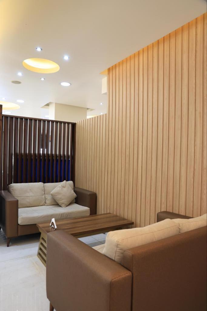 Orient Prince Hotel Бейрут Экстерьер фото