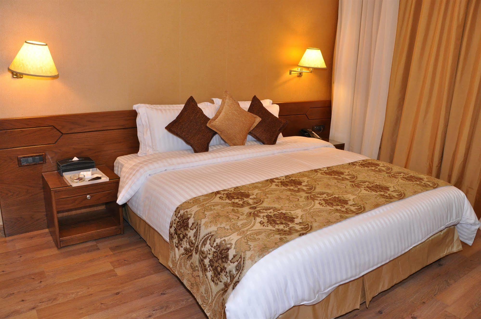 Orient Prince Hotel Бейрут Номер фото