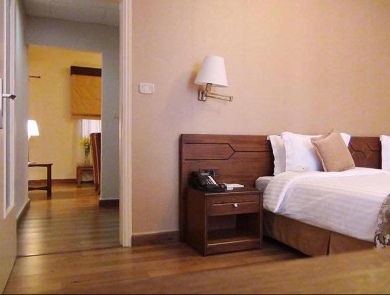 Orient Prince Hotel Бейрут Экстерьер фото