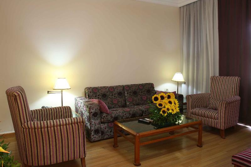 Orient Prince Hotel Бейрут Экстерьер фото