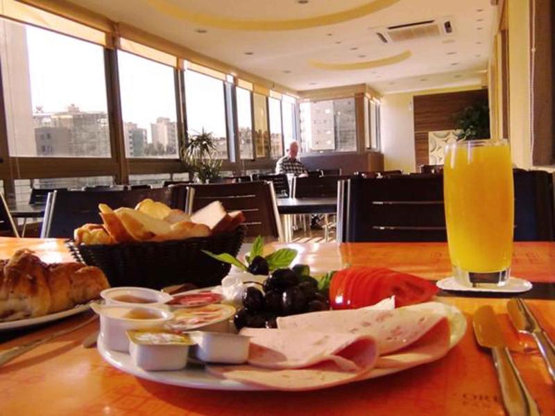 Orient Prince Hotel Бейрут Экстерьер фото