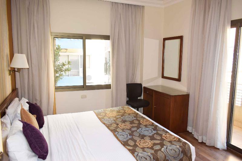 Orient Prince Hotel Бейрут Экстерьер фото